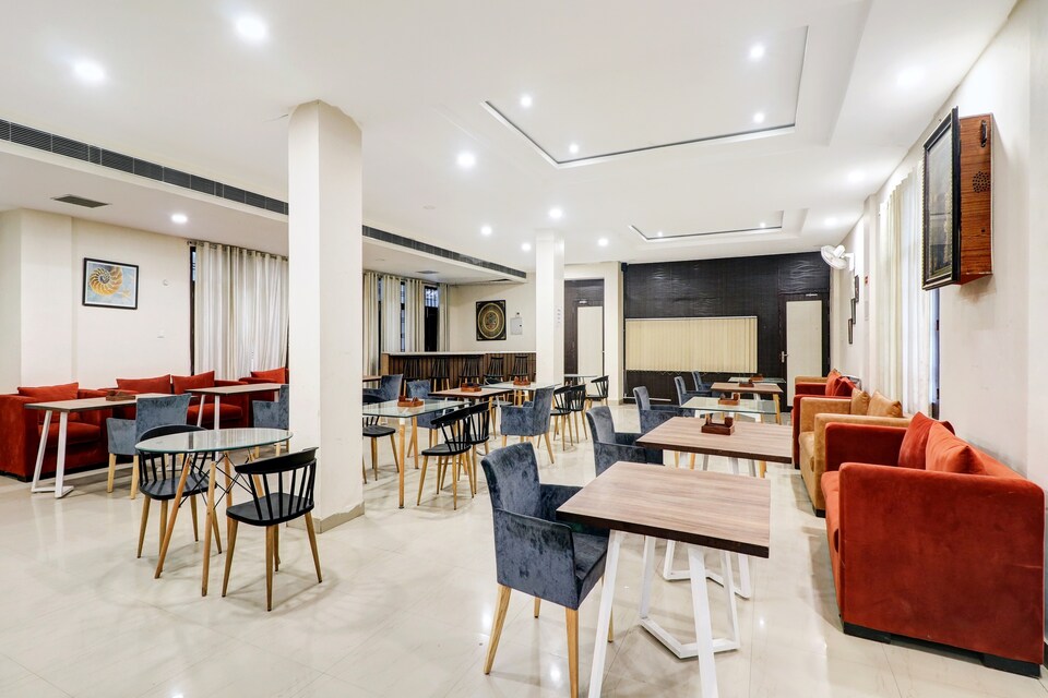 OYO Townhouse 452 Orchid by GMC, Gomti Nagar Lucknow, Lucknow