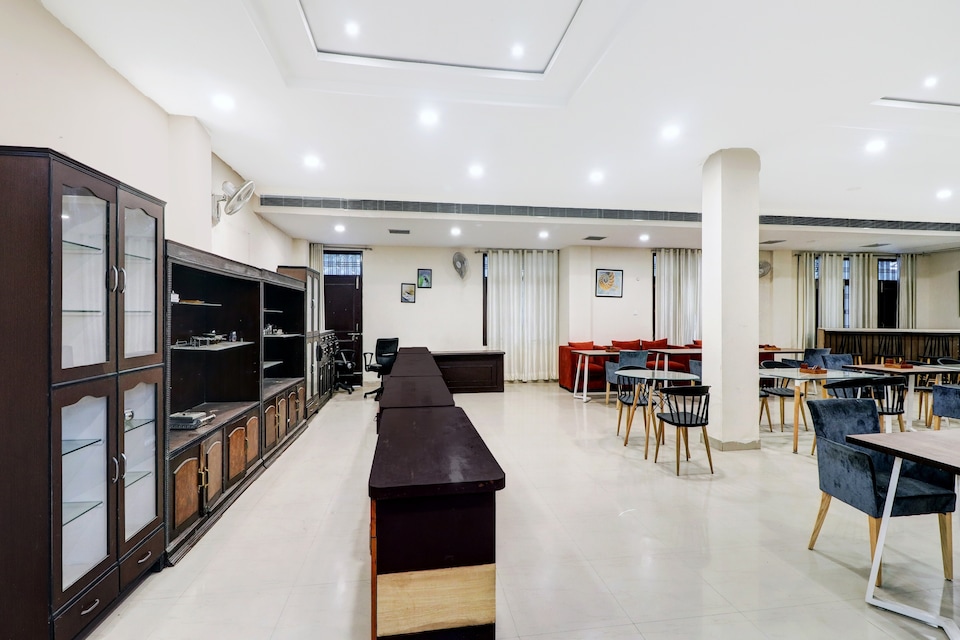 OYO Townhouse 452 Orchid by GMC, Gomti Nagar Lucknow, Lucknow