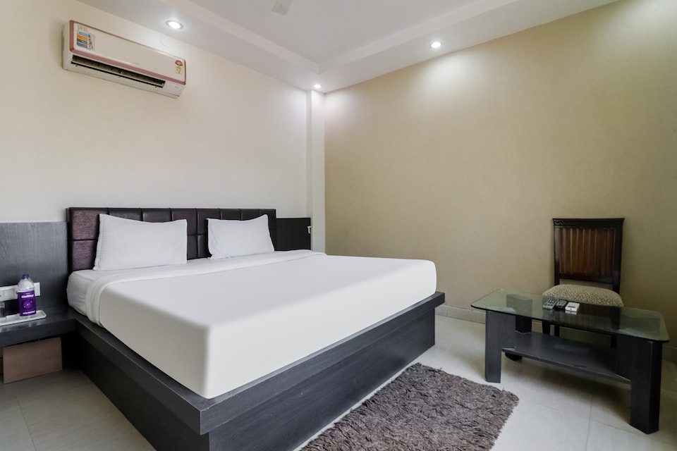 OYO Home Hotel Liberty Residency, Lanka, Varanasi