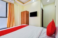 Hotel O OM Shanti Palace