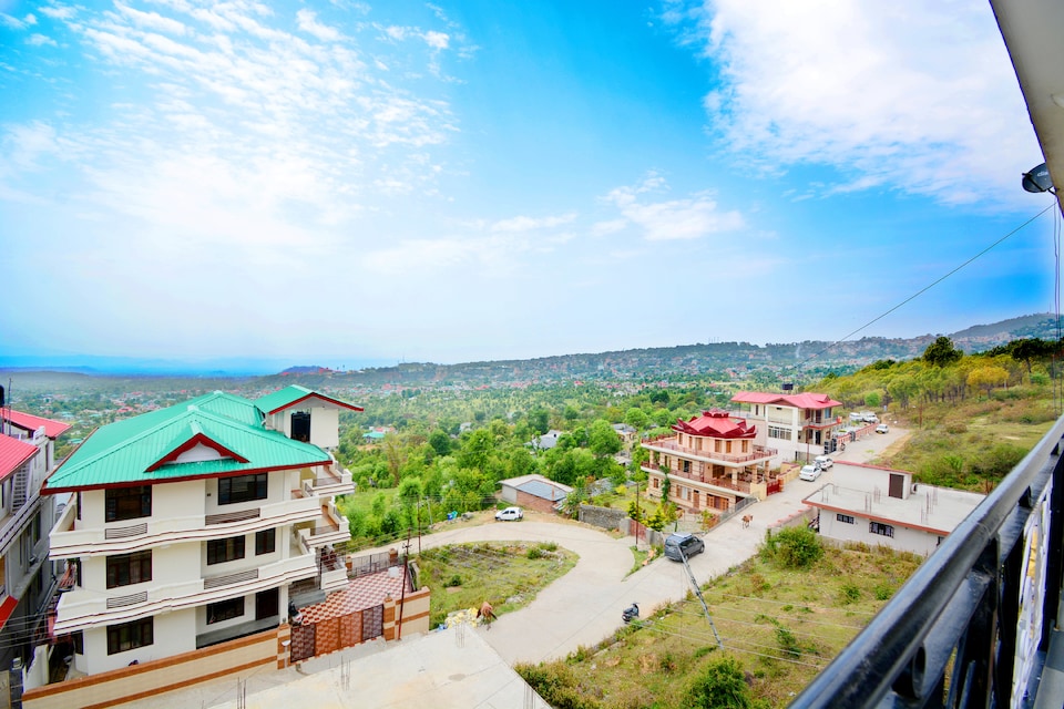 OYO Home 79341 Modern 2bhk Apartment Kandi , Dharamshala, Dharamshala