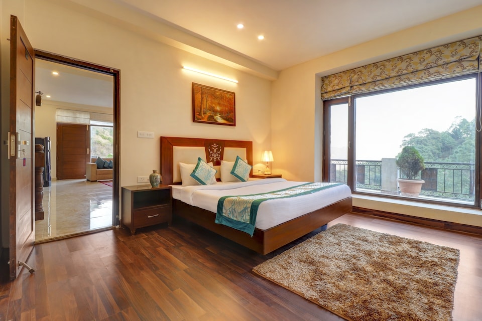 Belvilla Valley View 3BHK Modern Villa, Kasauli, Kasauli