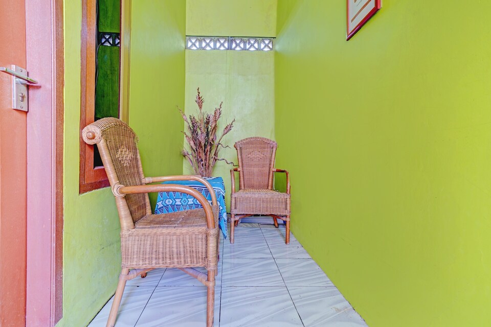 OYO 90332 Puri Pembangunan Residence Syariah, Cirebon, Cirebon