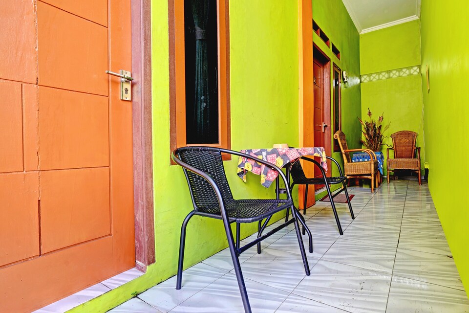 OYO 90332 Puri Pembangunan Residence Syariah, Cirebon, Cirebon