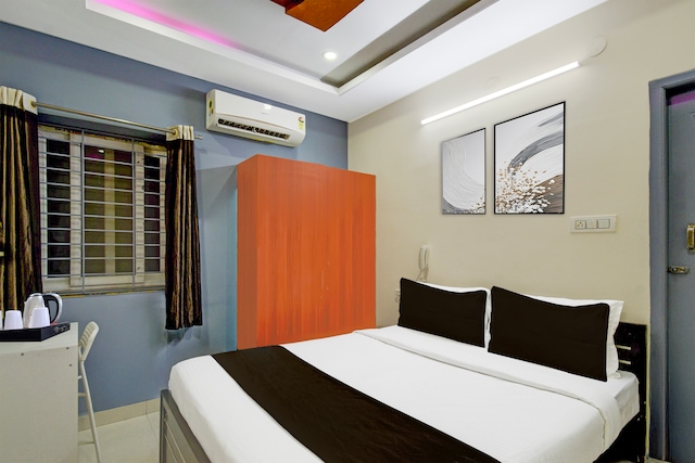 Super Collection O Khajaguda Hills Formerly Sri Balaji Luxary Rooms