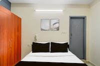 Super Collection O Khajaguda Hills Formerly Sri Balaji Luxary Rooms