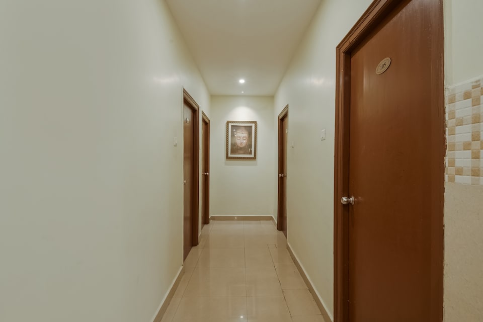 Hotel O Anu Grand, Transit Vizag-II, Visakhapatnam
