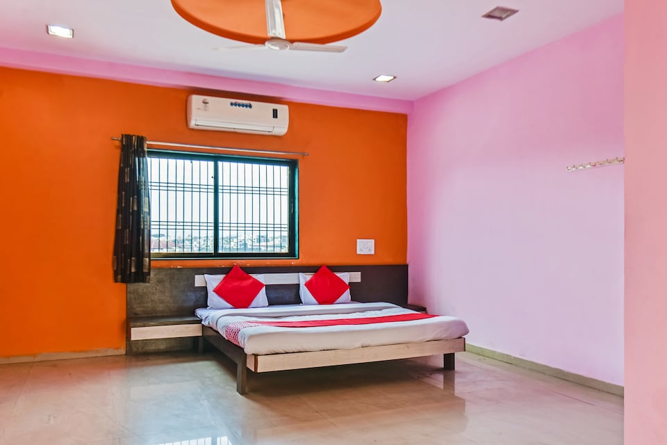 OYO 79409 Hotel Shivraj Executive , Beed by pass, Aurangabad