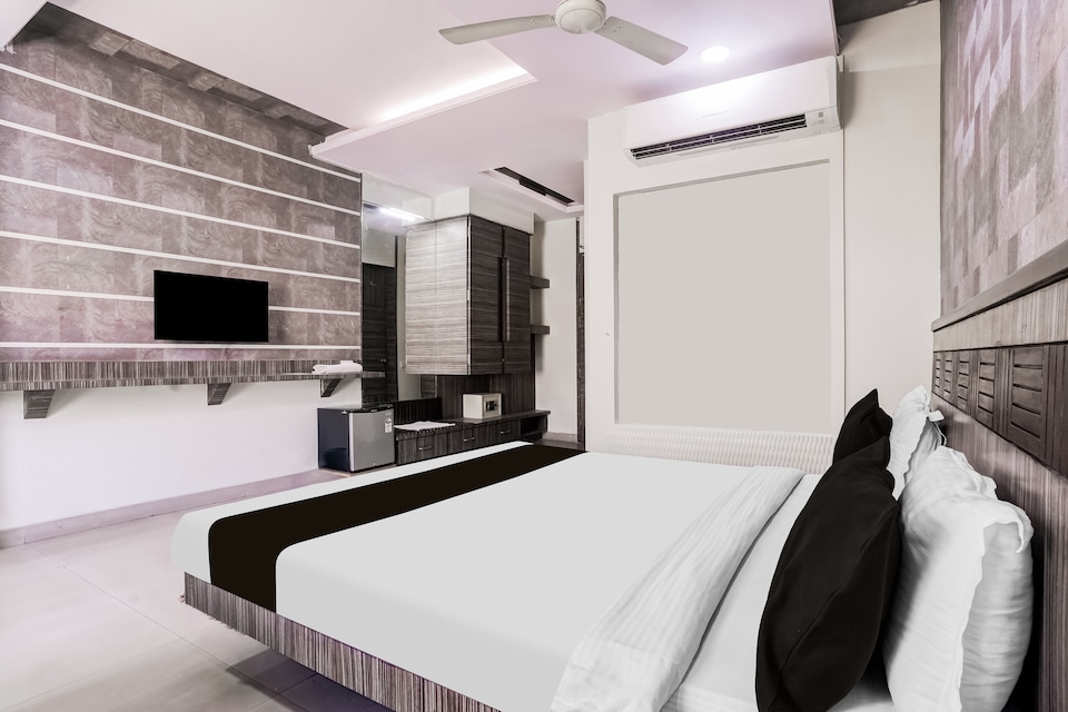 Super Townhouse Kranti Square Aurangabad, Railway Station - Aurangabad, Aurangabad
