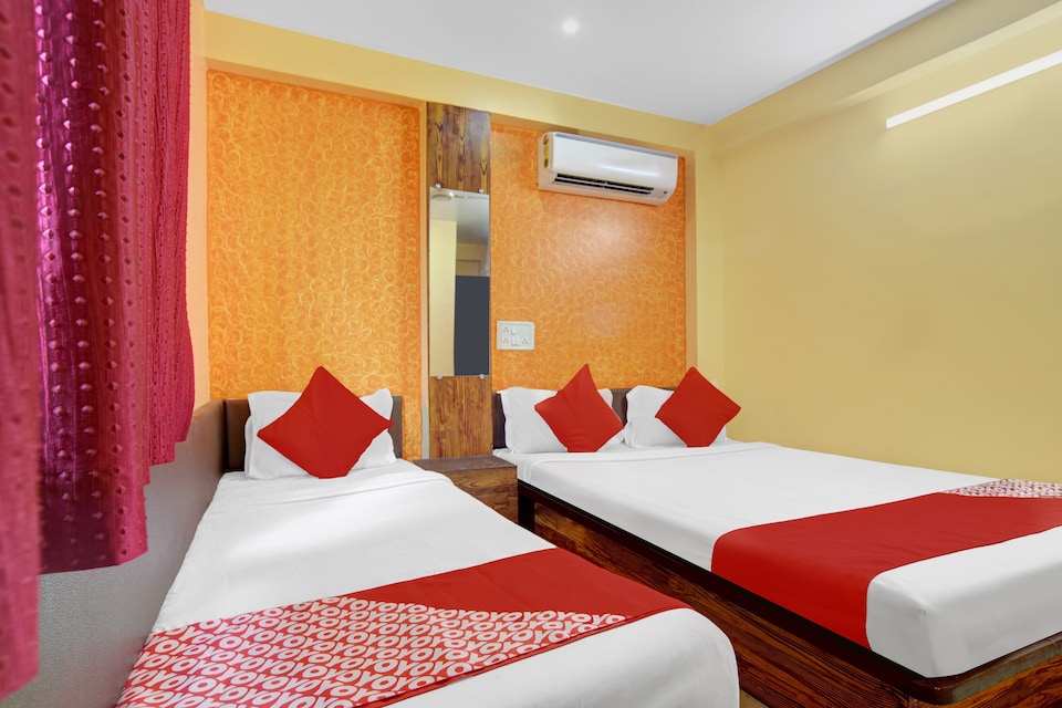 OYO 79454 Shree Laxmi Palace, Mahakal Temple, Ujjain