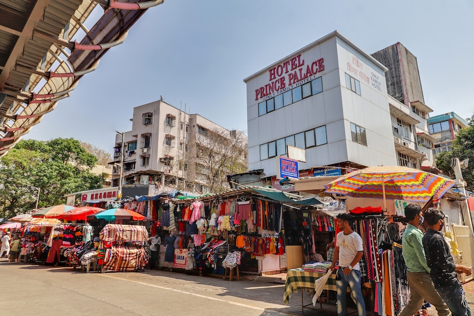 OYO 79455 Flagship Hotel Plaza, Mumbai Bandra-Khar-Santacruz, Mumbai