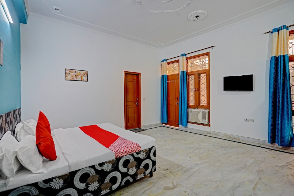 OYO 79477 Suhani Residency, Noida Stadium, Noida