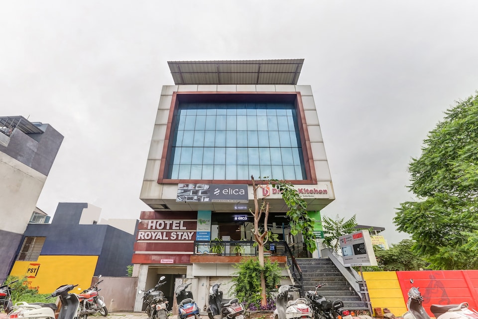 Capital O IND699 Hotel Royal Stay, Vijay Nagar Indore, Indore