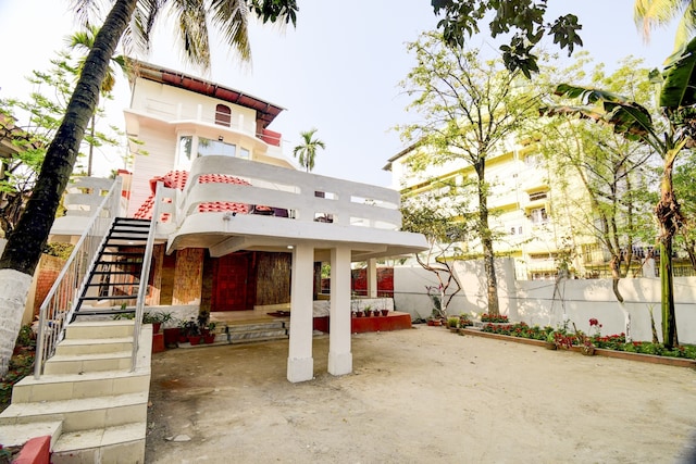 Super Hotel O The Dove Villa