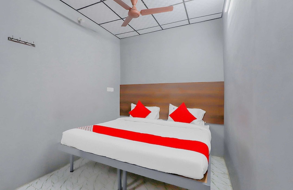 Super OYO Flagship Skyry Hotels, Porur Chennai, Chennai