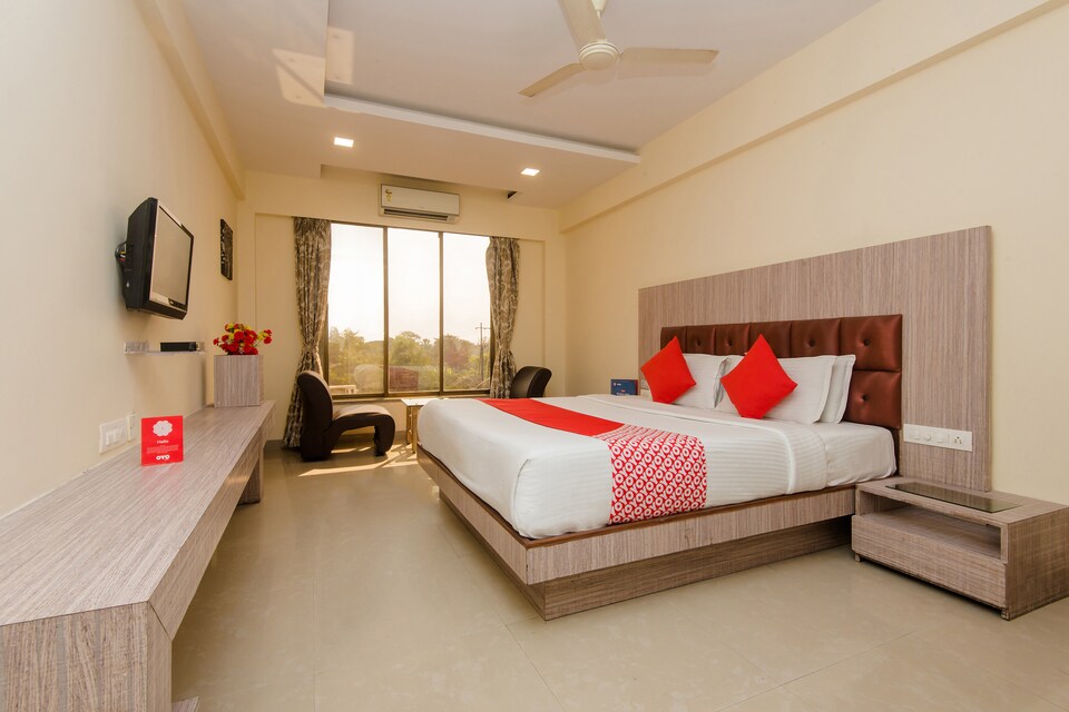 OYO 348 Hotel K N Park, Mumbai- Kalyan-Bhiwandi- Badalapur, Mumbai