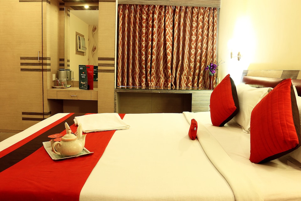 OYO Rooms 030 Park Circus CIT Road, Esplanade Kolkata, Kolkata