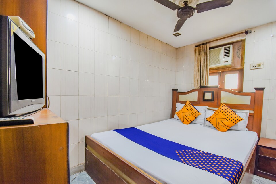 SPOT ON 79545 GULISTAN GUEST HOUSE, Esplanade Kolkata, Kolkata