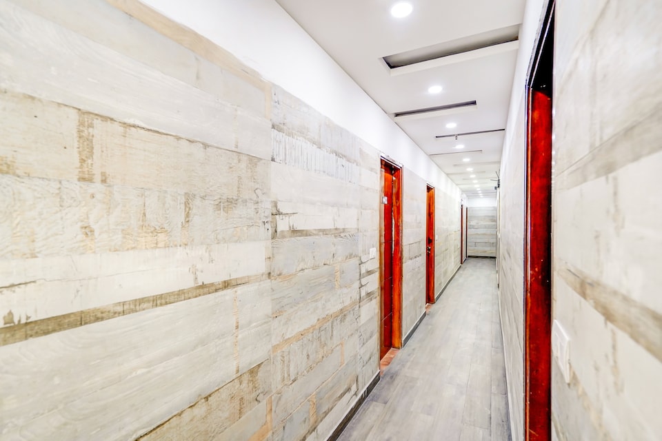 Hotel O Mannat, Pitampura - Rohini Delhi, Delhi