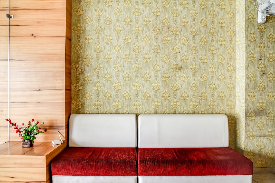 OYO 79575 Flagship Hotel Raj Regency, MP Nagar Bhopal, Bhopal