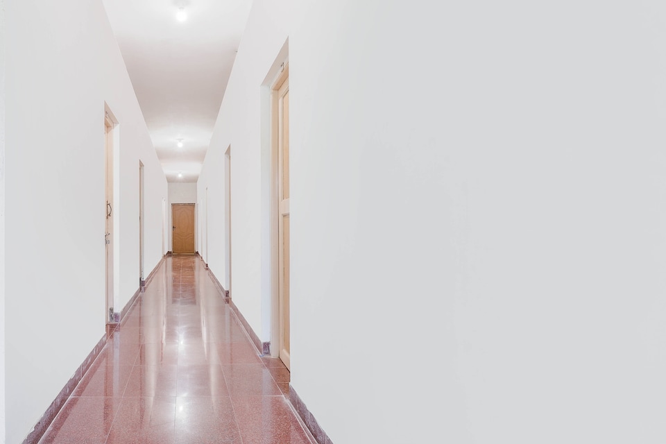 Hotel O Shanthi Lodge, Madurai Outskirts, Madurai