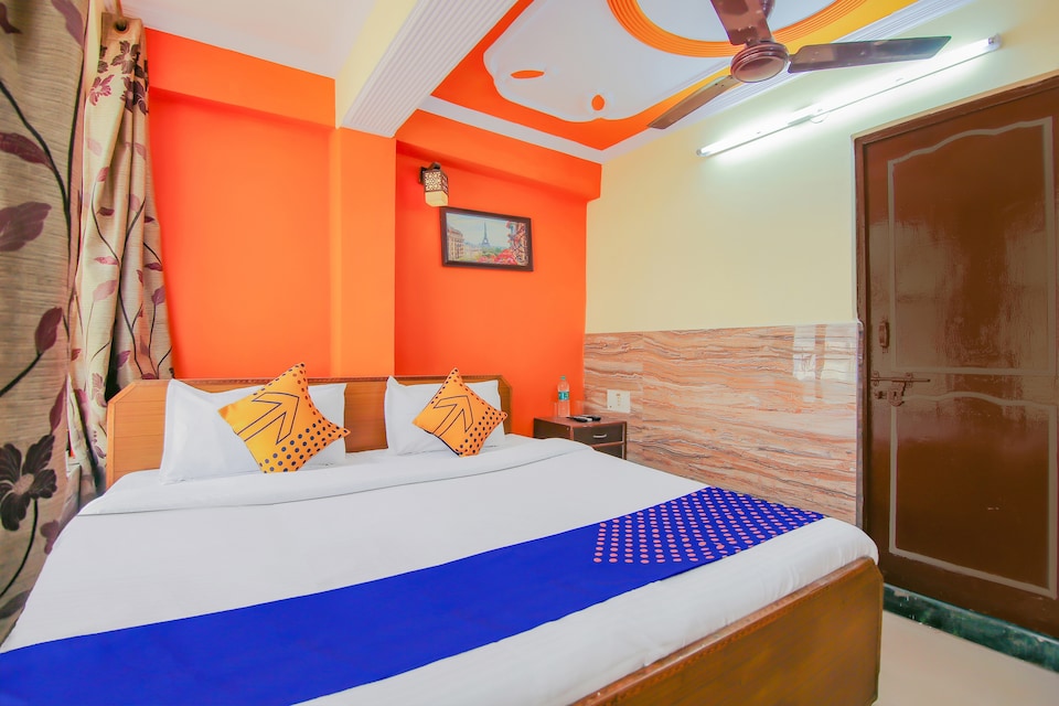 SPOT ON Hotel Royal, Ghaziabad City, Ghaziabad