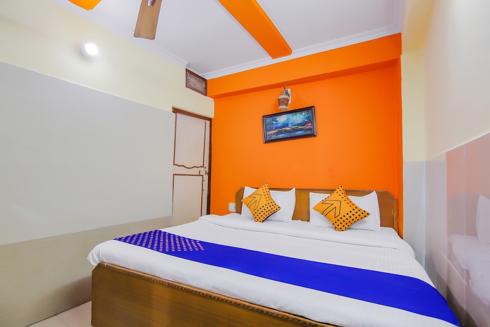 SPOT ON Hotel Royal, Ghaziabad City, Ghaziabad