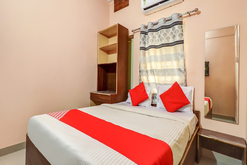 Hotel O Sidhu Kanhu & Banquet, Lalpur, रांची