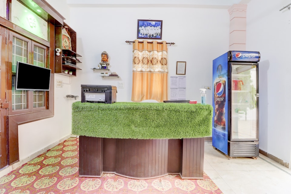 OYO 79625 Ansh, Sohna Road, Gurgaon