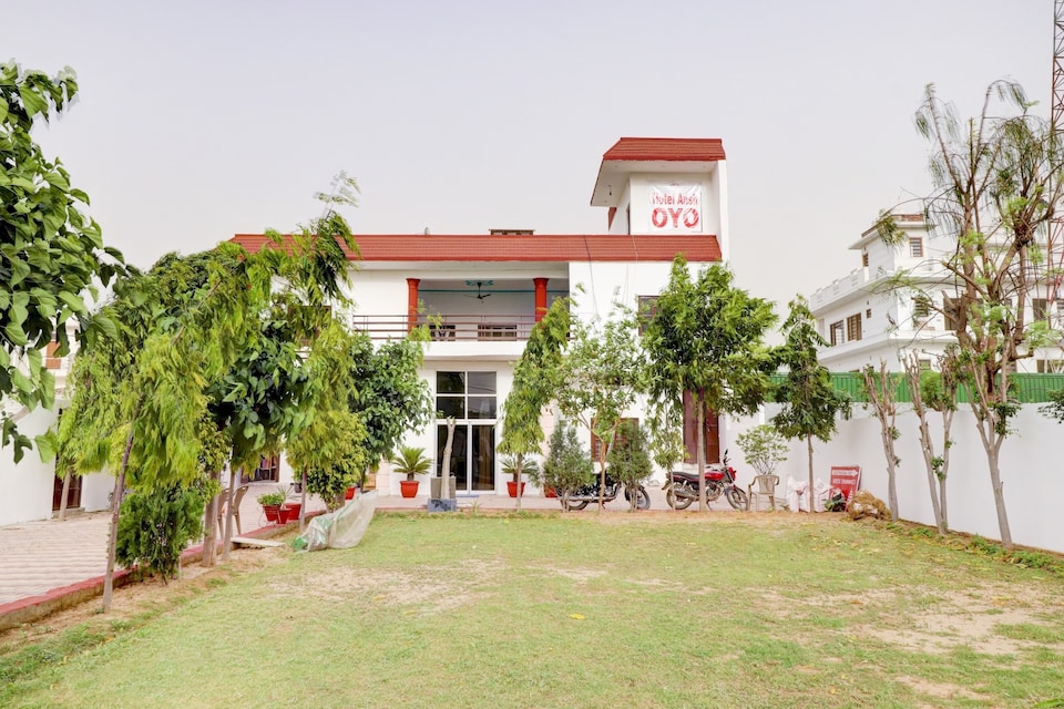 OYO 79625 Ansh, Sohna Road, Gurgaon
