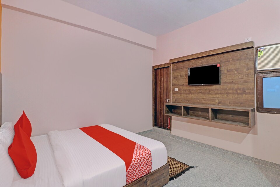 LIVE as KAN461, Kanpur Railway Station, Kanpur