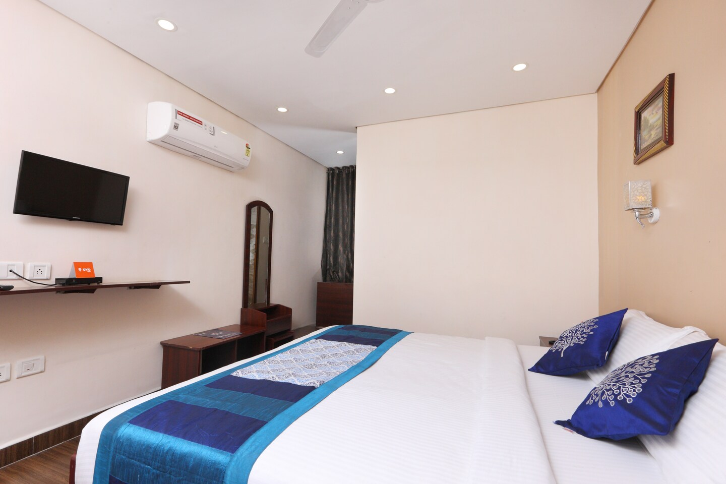 Oyo 1001 Palmtree Corporate Anna Nagar Chennai Hotel Oyo 1001 Palmtree Corporate Anna Nagar 1