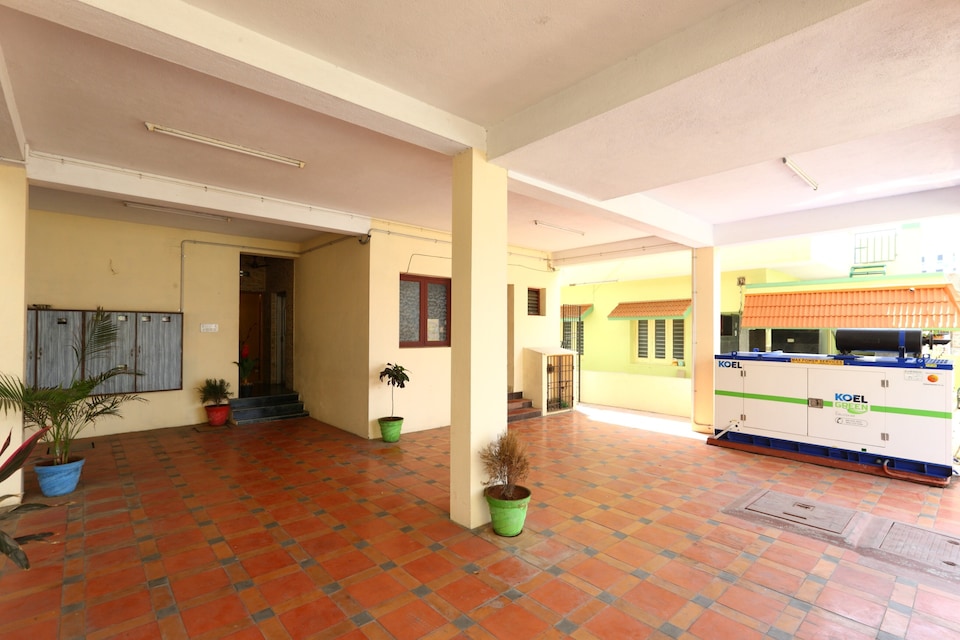 OYO Neighbour Inn, Madhavaram, चेन्नई