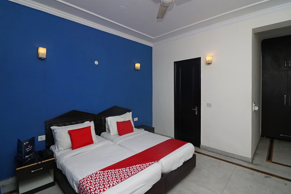 OYO 79642 Signature Inn, Lonavala, Lonavala