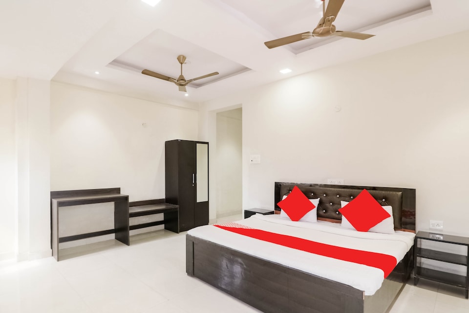 OYO K K Weddings Bell, Kanpur Railway Station, Kanpur