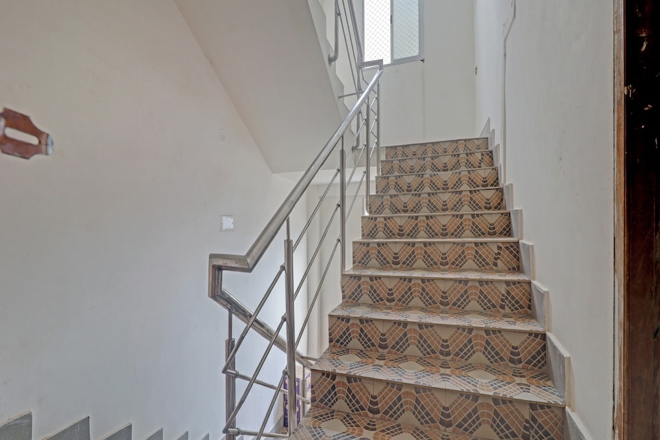 Hotel O Vista Inn, Danapur, Patna