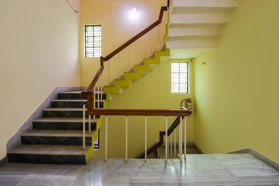 Hotel O Mks Inn, Chandrasekharpur, Bhubaneswar