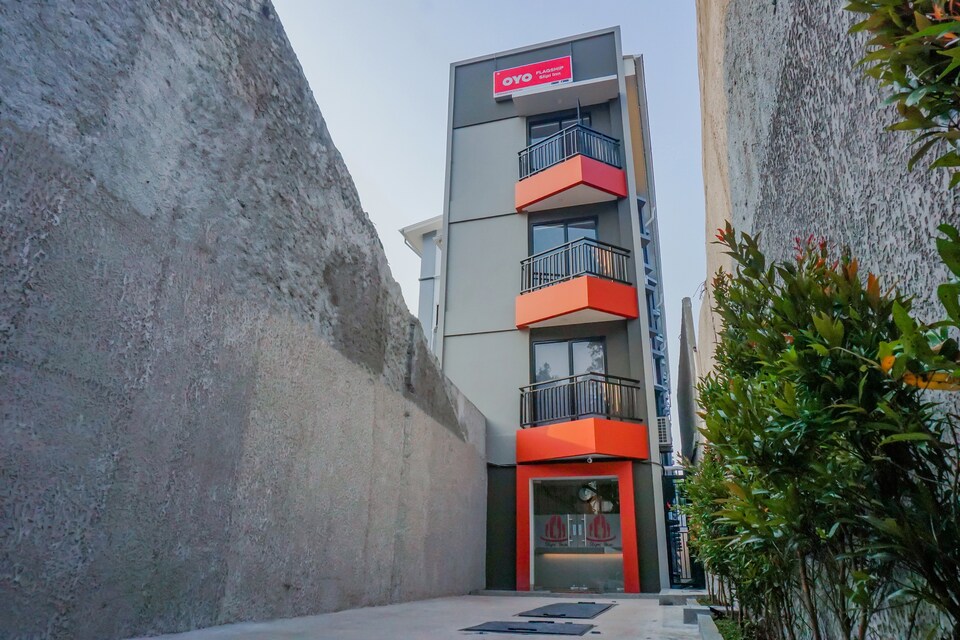 OYO Flagship 90343 Slipi Inn, Tanjung Duren, Jakarta