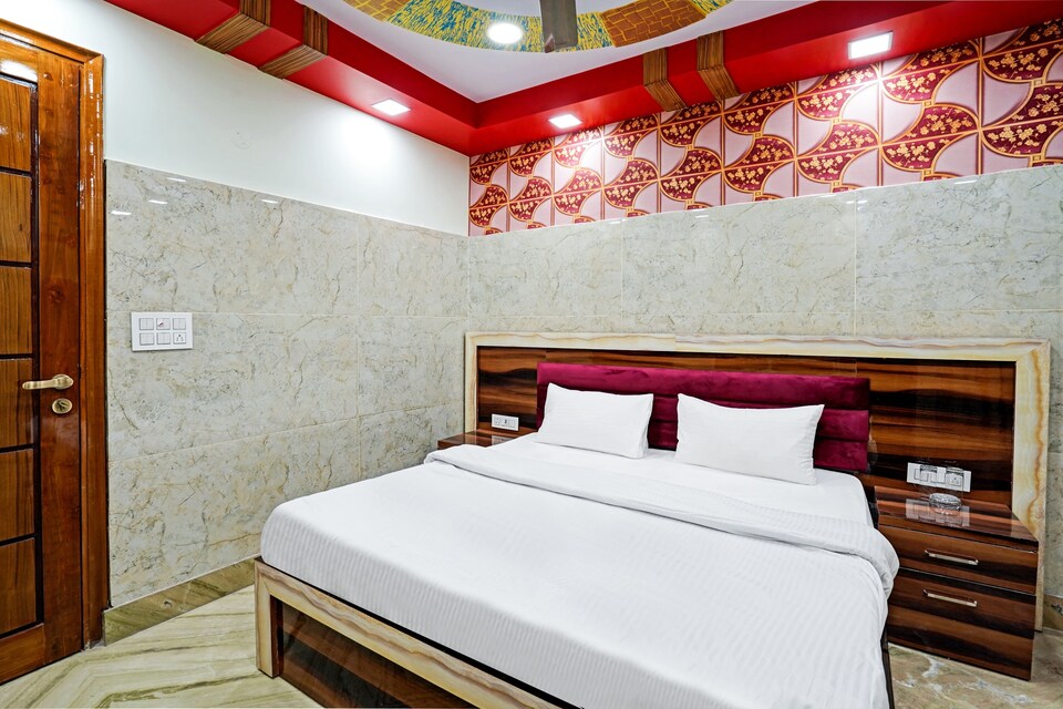 OYO 79726 Sai Palace, North Delhi, Delhi