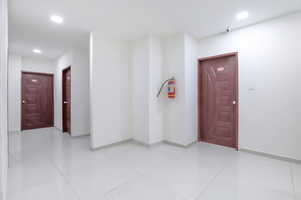 Super Hotel O Shiva, Karelibaug Vadodara, Vadodara