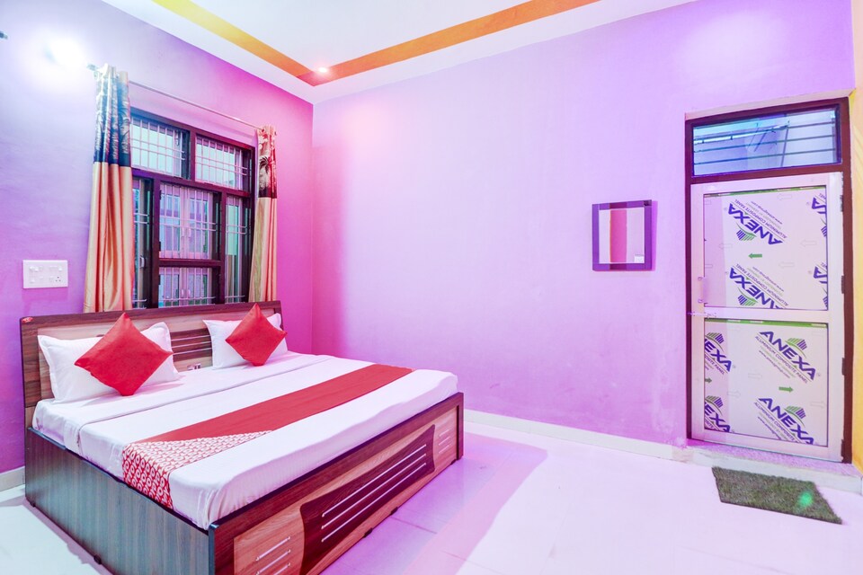 OYO Hotel Holiday, Narnaul City, Narnaul