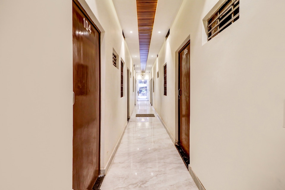 SPOT ON L G Guest House, Lanka, Varanasi