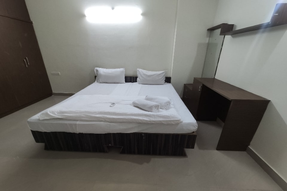 OYO 79769 Hotel Aig Grand, Gachibowli, Hyderabad