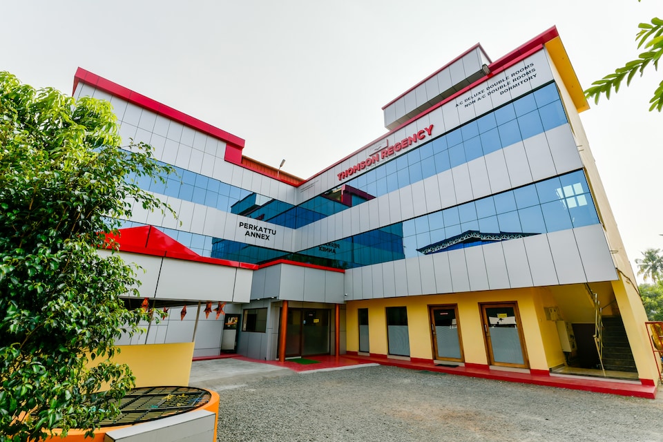 OYO 6665 थॉमसन रीजेंसी, Airport Kochi, कोच्चि