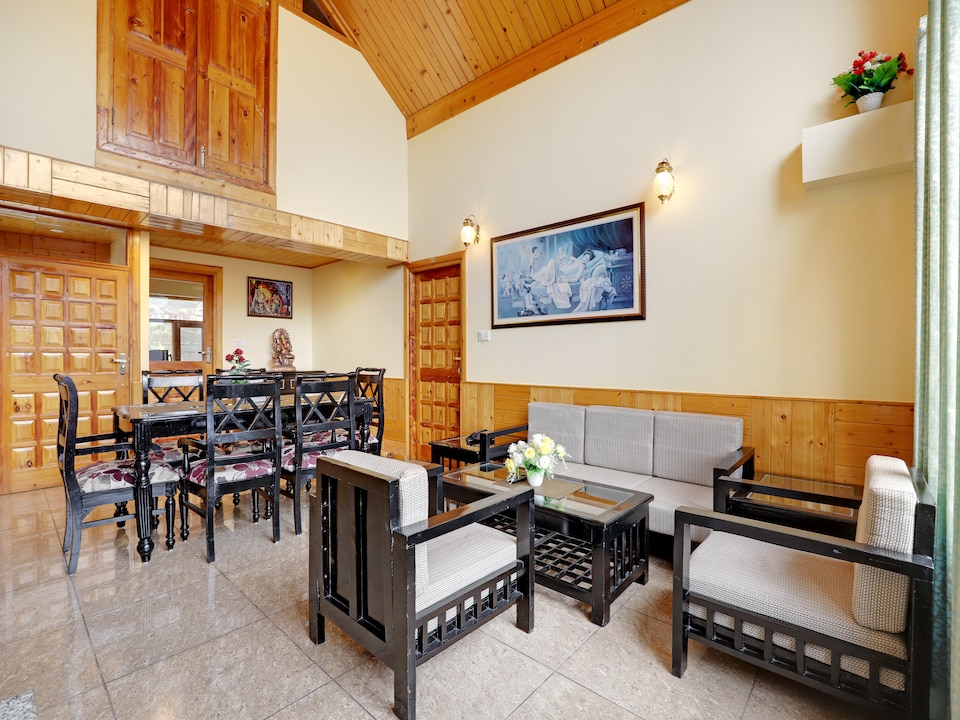 Belvilla foghills cottages deluxe rooms with mountain view., Naggar Road, Manali