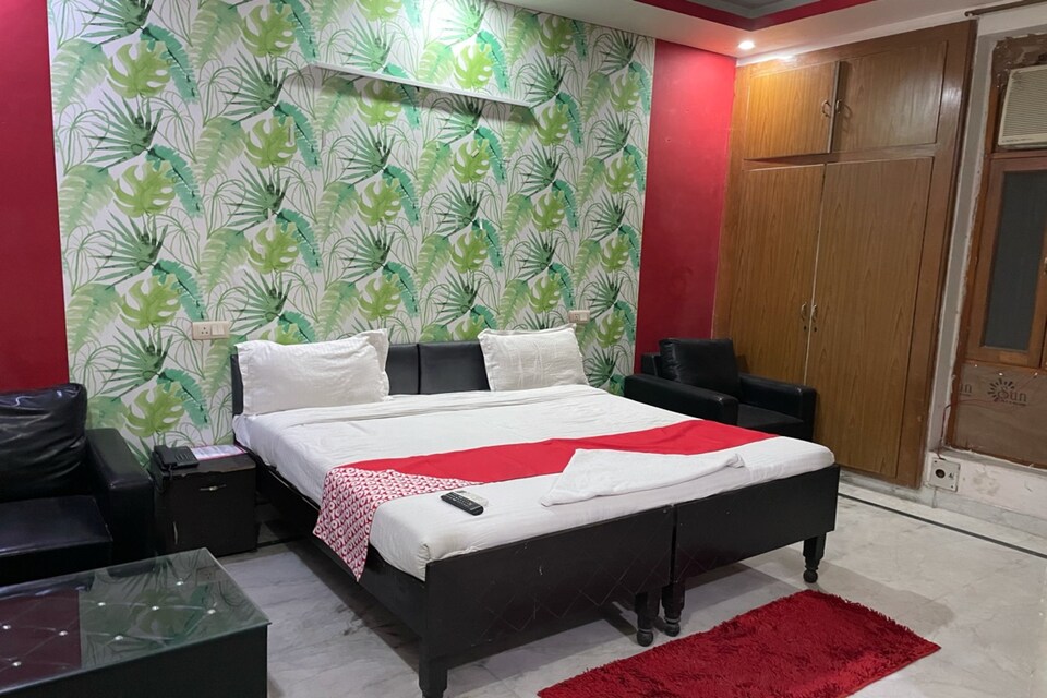OYO 79815 Stay Inn, Noida City, Noida