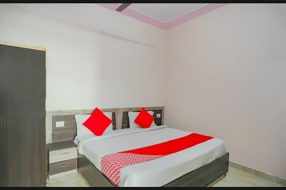 OYO 79845 Elite Homes, Greater Noida, Noida