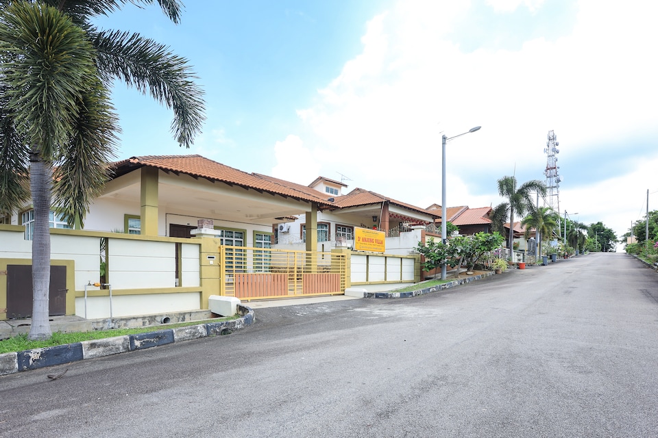 OYO Home 90228 D'Anjung Villa, Tangkak, Tangkak