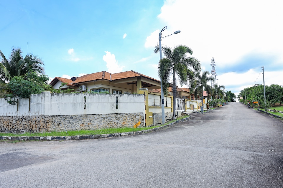 OYO Home 90228 D'Anjung Villa, Tangkak, Tangkak