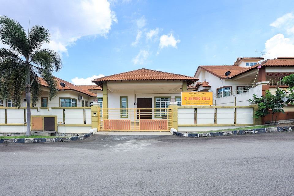 OYO Home 90228 D'Anjung Villa, Tangkak, Tangkak